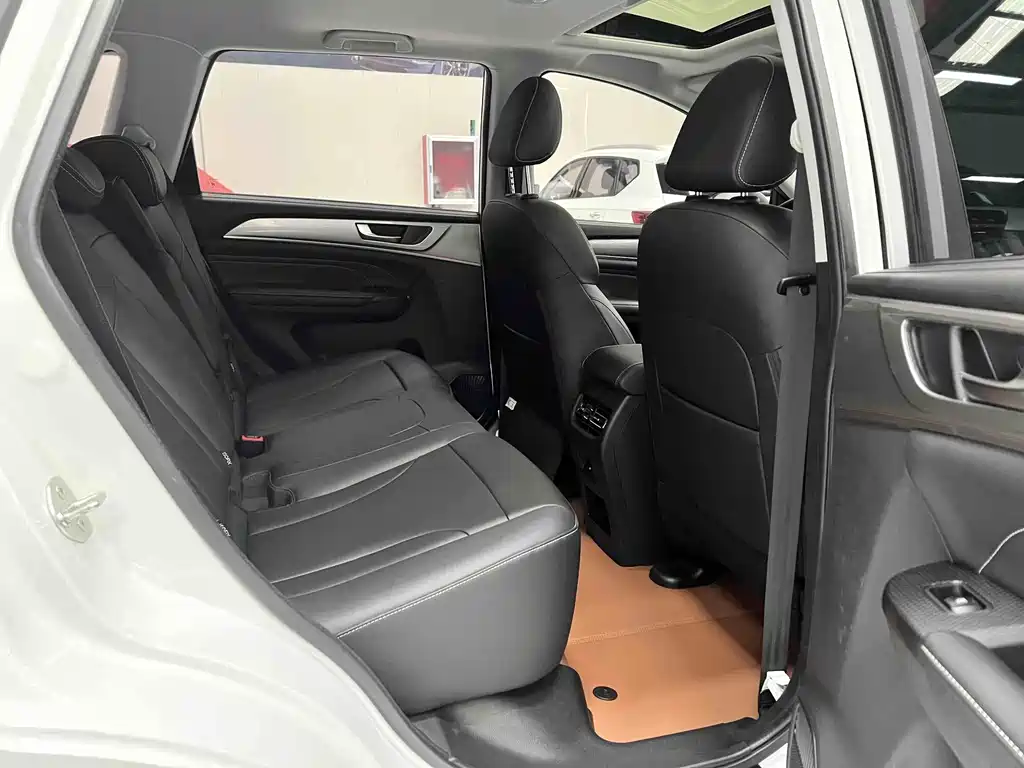 Haval M6 2023 — фото 13