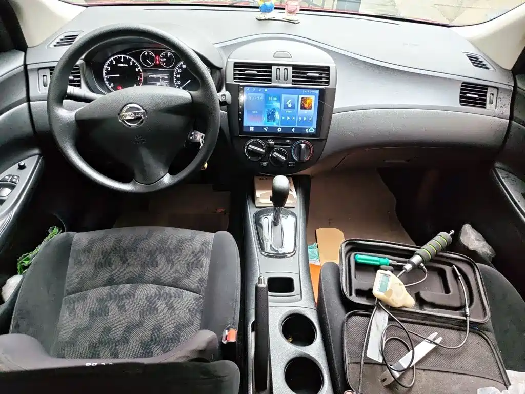 Nissan Tiida 2015 — фото 6