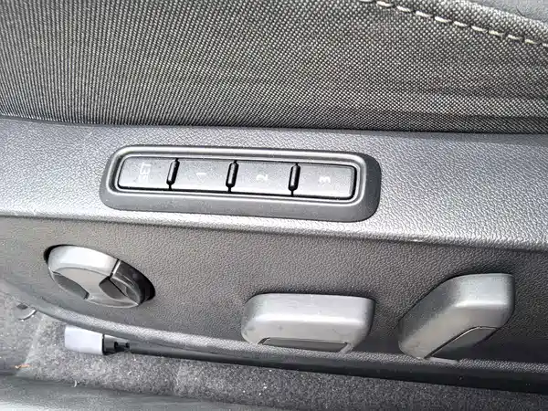Volkswagen Golf 2024