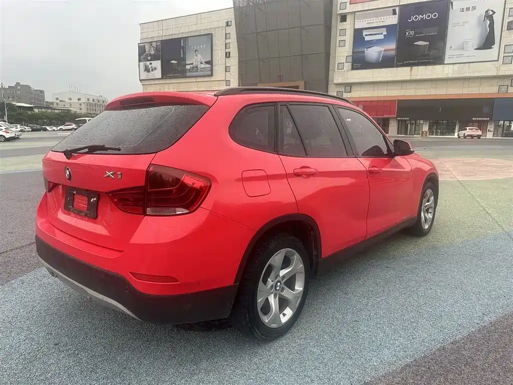BMW X1 2013 — фото 9