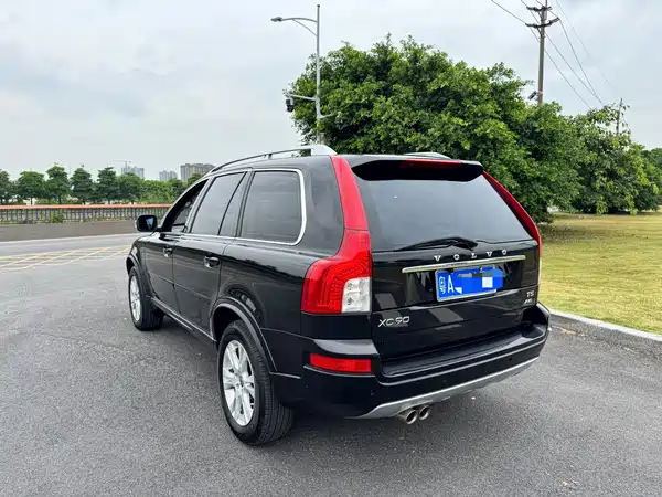 Volvo XC90 2014