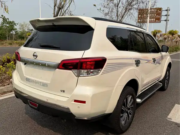 Nissan Terra 2020