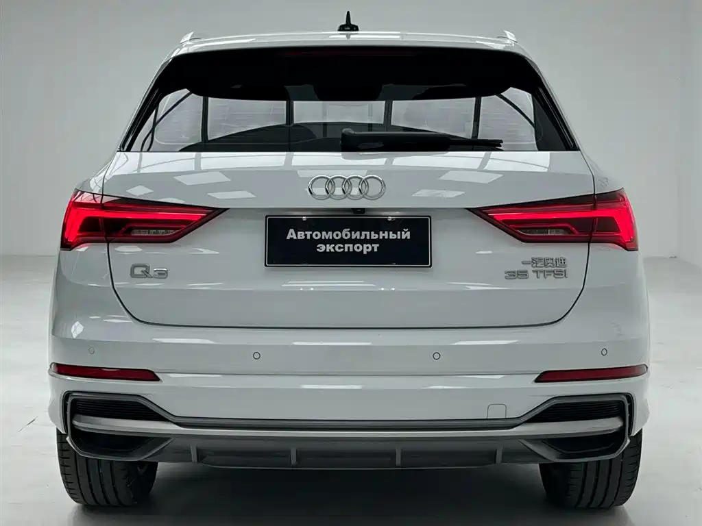 Audi Q3 2022 — фото 16