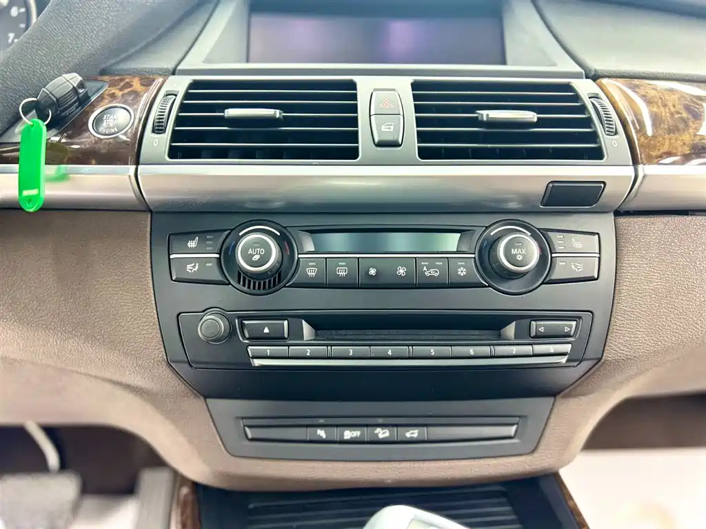 BMW X5 2013 — фото 14