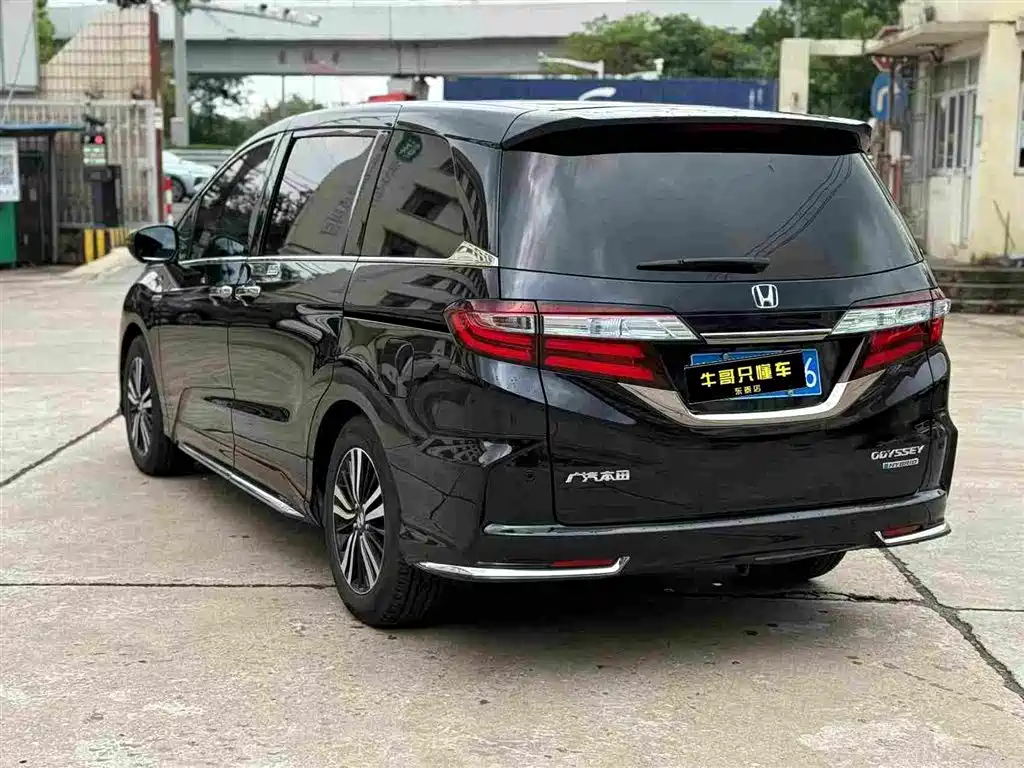 Honda Odyssey 2021 — фото 10