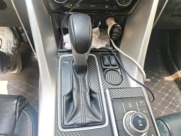 Mitsubishi Yige 2021