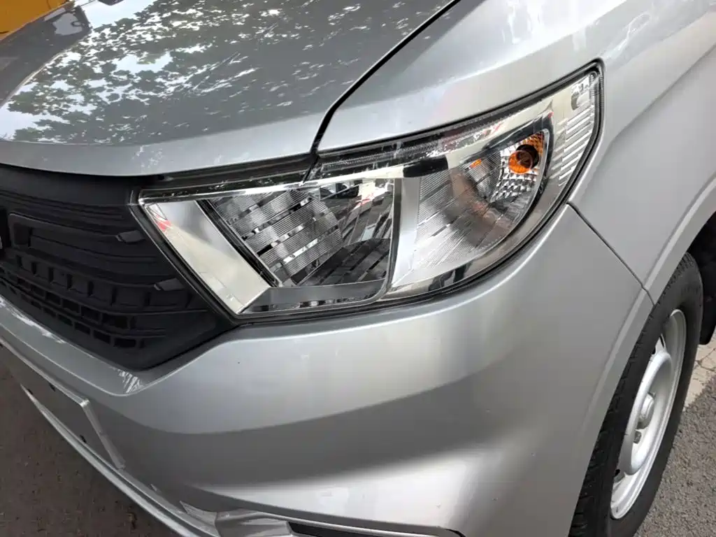 Wuling Hongguang V 2023 — фото 24