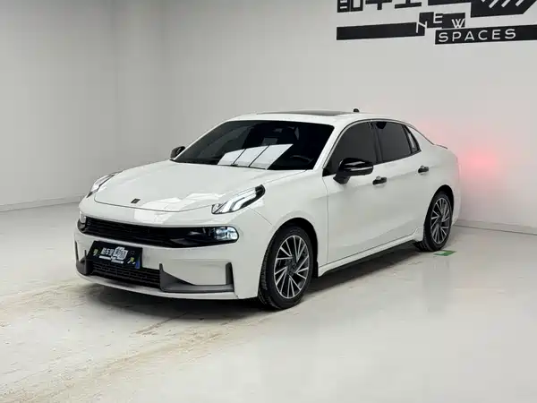 Lynk & Co 03 2022