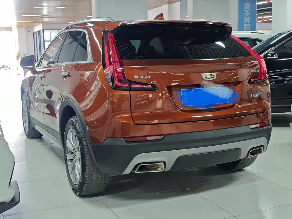 Cadillac XT4 2018 — фото 3