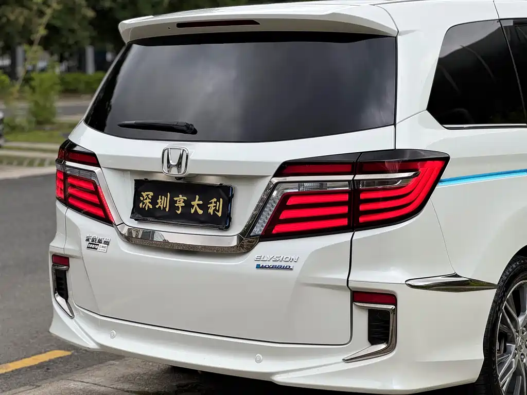 Honda Elysion 2021 — фото 16