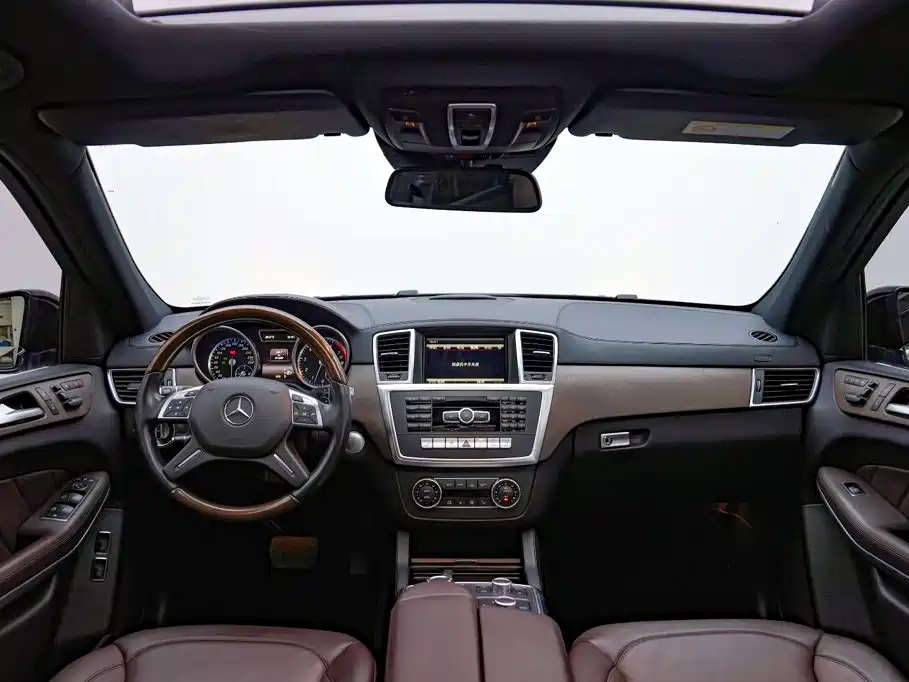 Mercedes-Benz GL-Class 2015 — фото 9