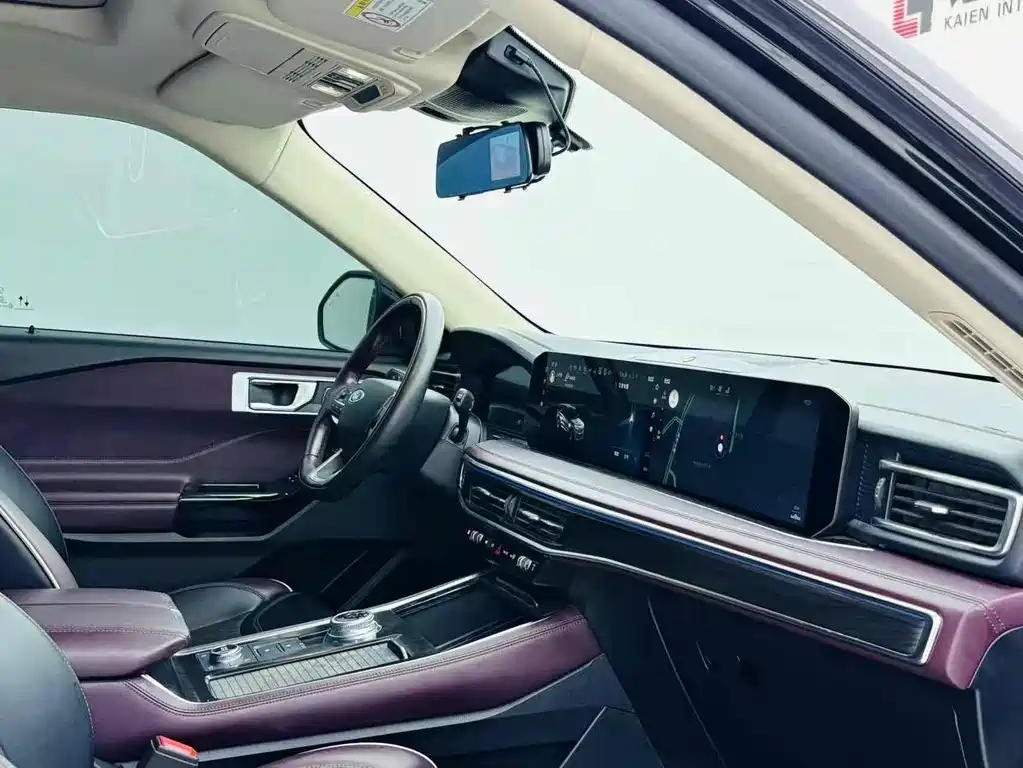 Ford Explorer 2023 — фото 13