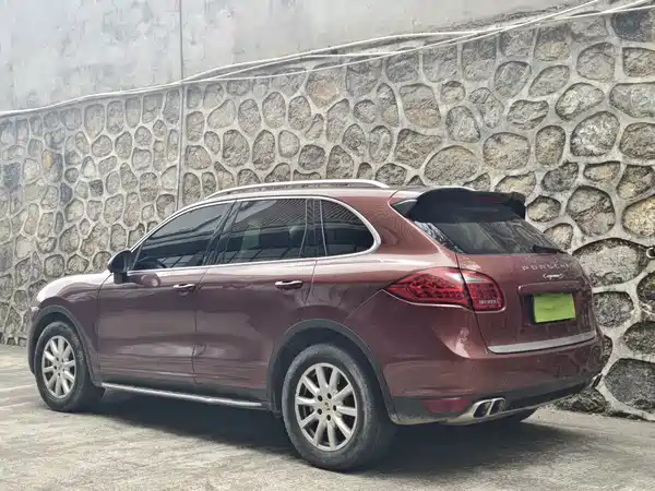 Porsche Cayenne 2011