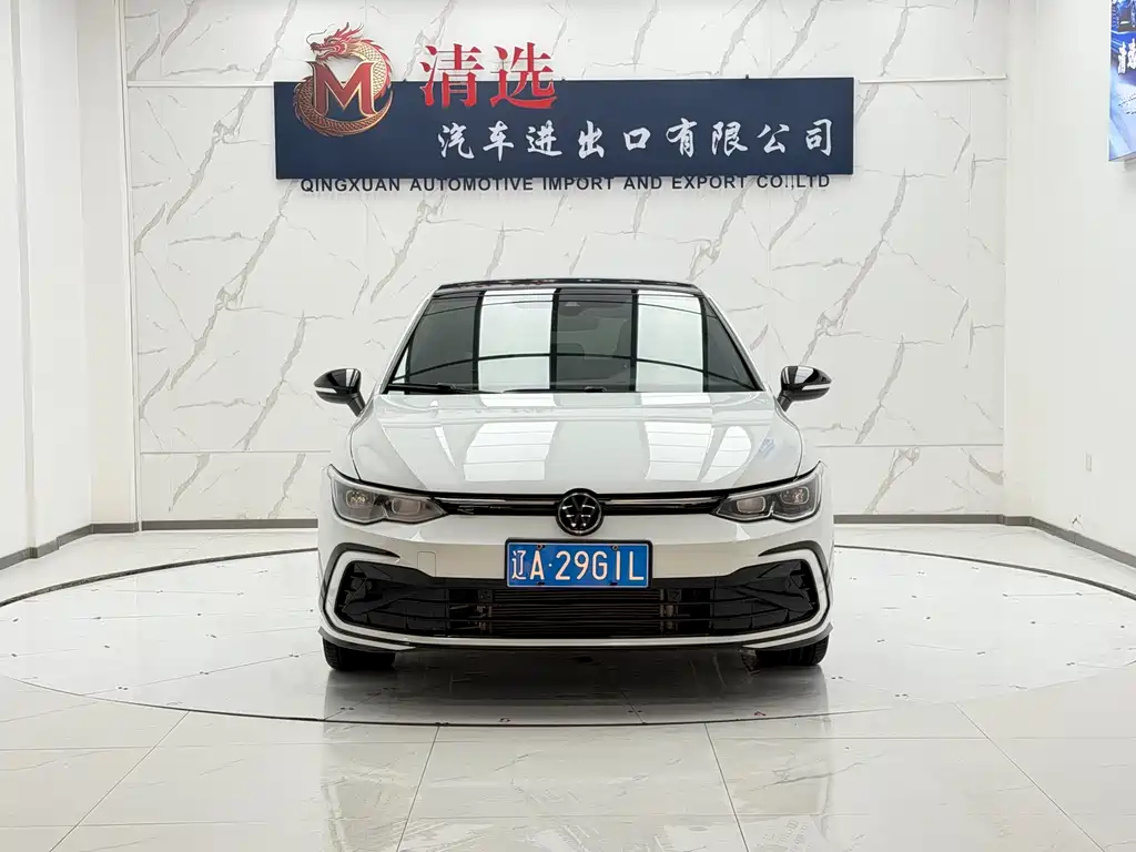 Volkswagen Golf 2021