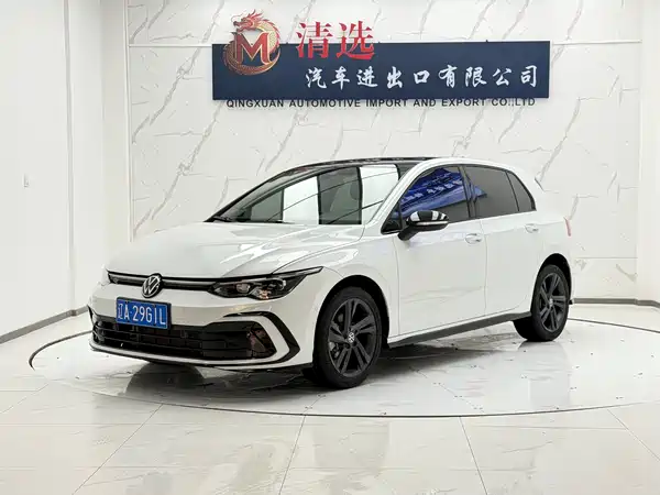 Volkswagen Golf 2021