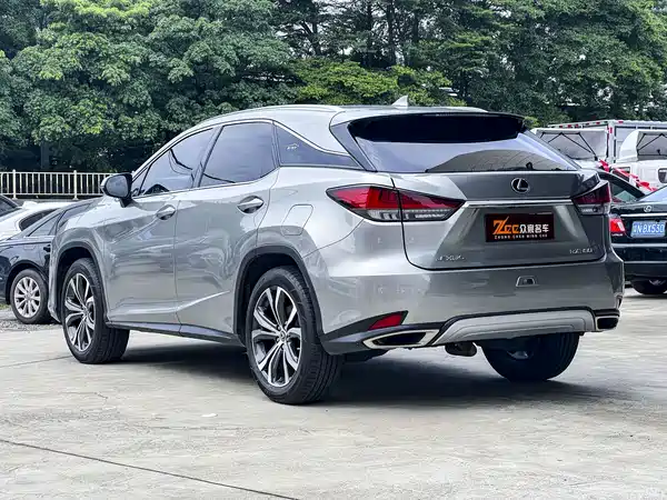 Lexus RX 2020