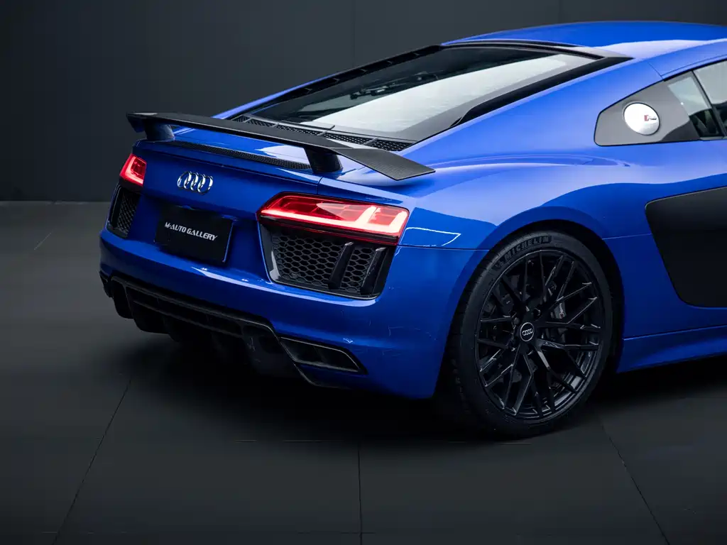 Audi R8 2018 — фото 30