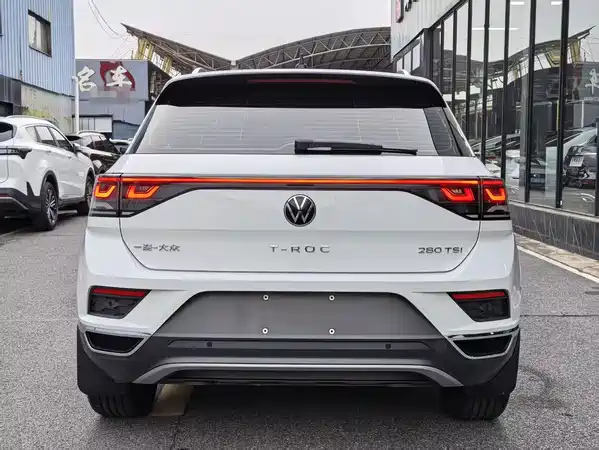 Volkswagen T-Roc 2023