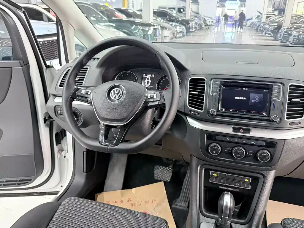 Volkswagen Sharan 2018 — фото 5