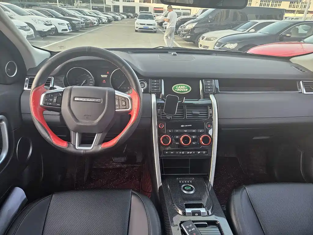 Land Rover Discovery Sport 2016 — фото 11