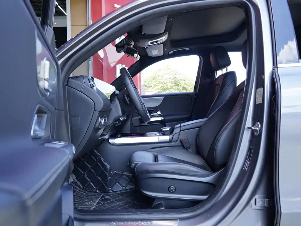 Mercedes-Benz GLB 2021