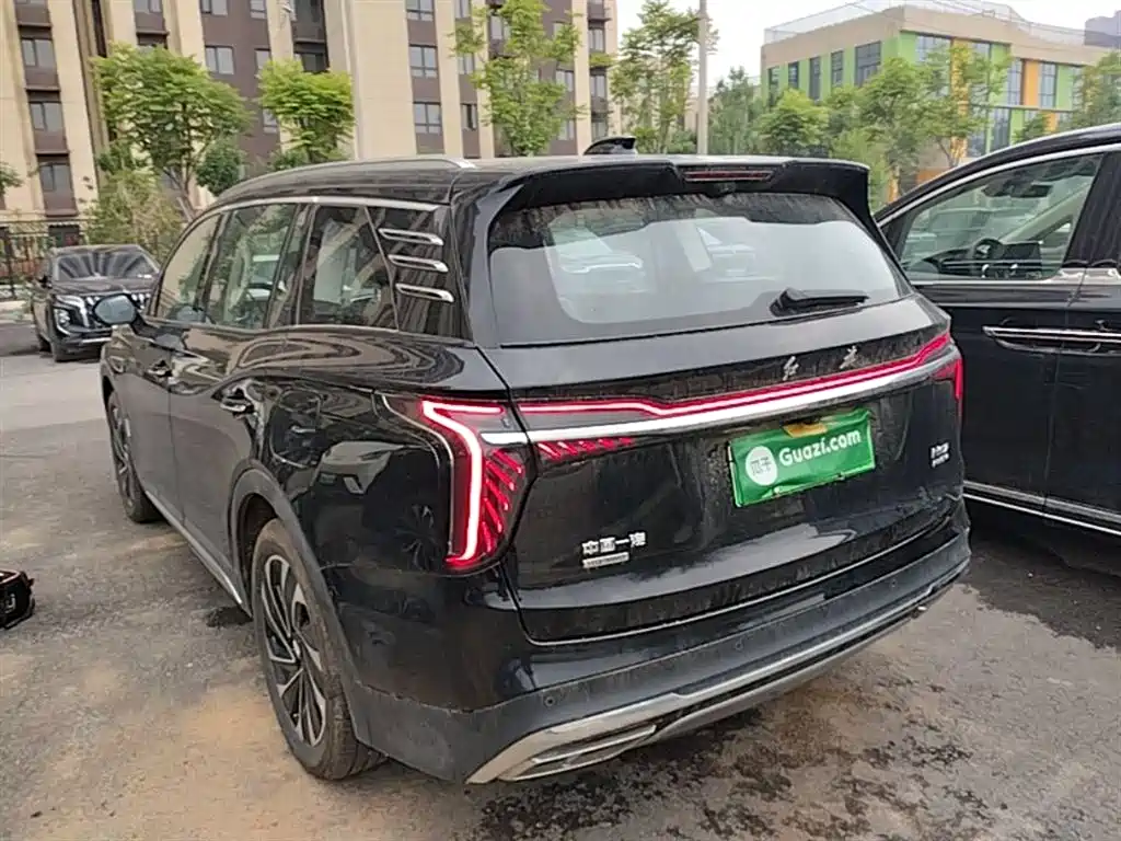 Hongqi HS7 PHEV 2024 — фото 5