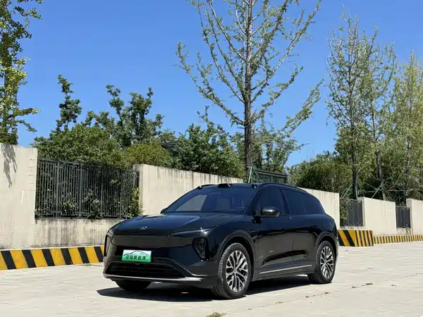 NIO ES6 2025