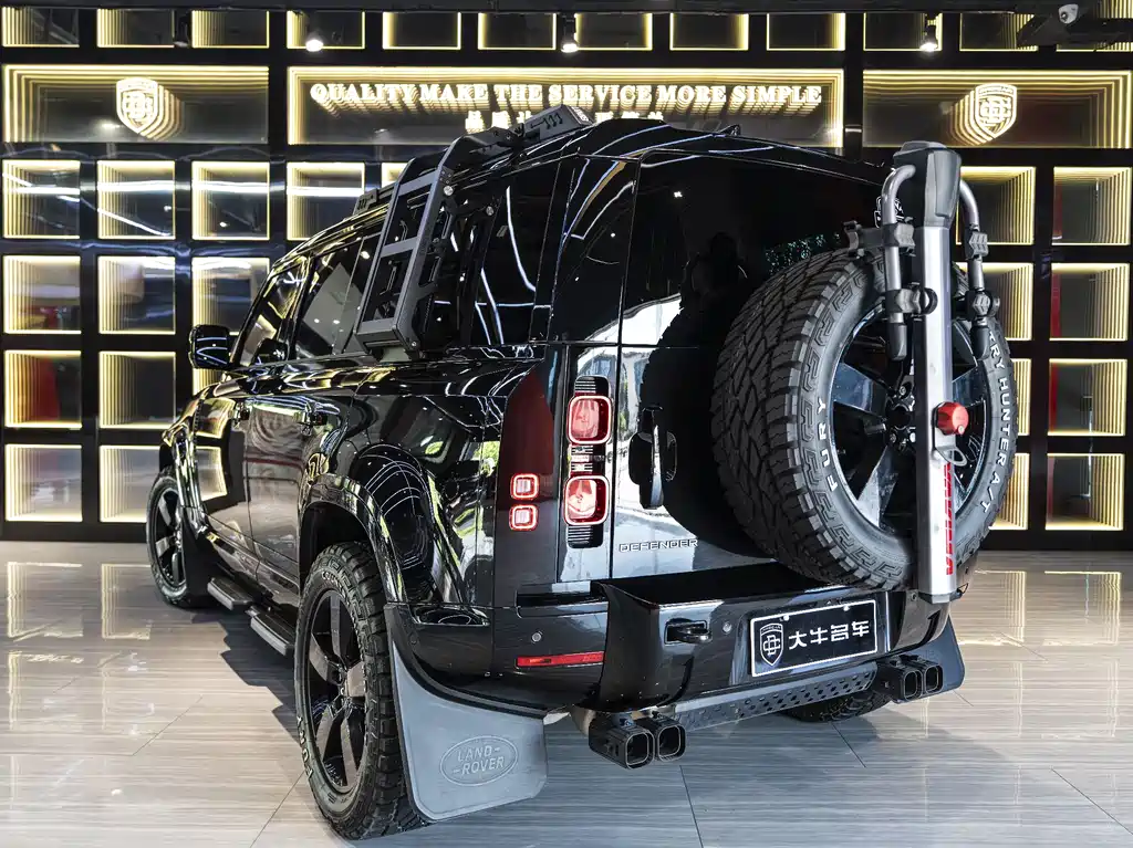 Land Rover Defender 2024 — фото 4