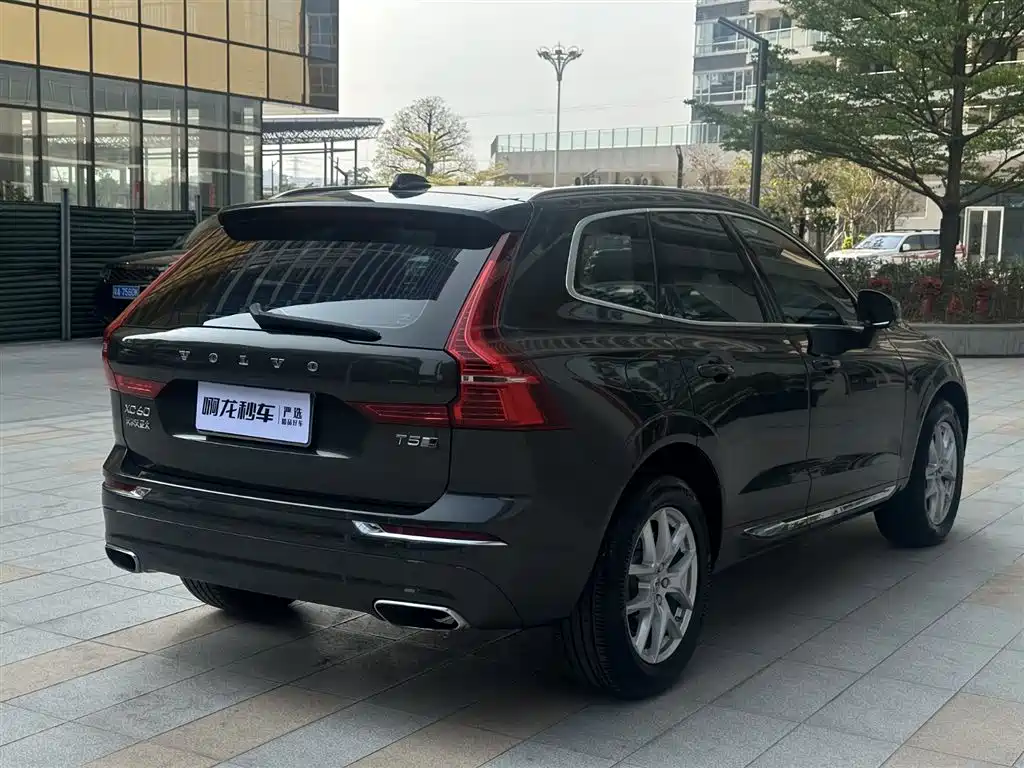Volvo XC60 2020 — фото 6