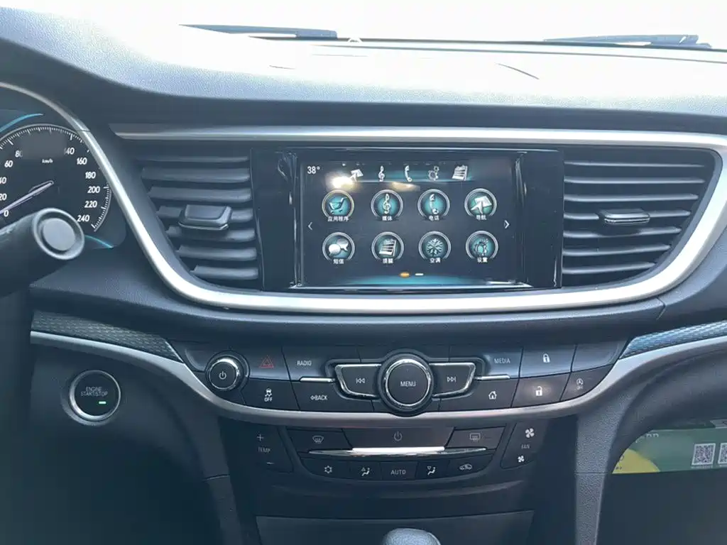 Buick Excelle 2018 — фото 18