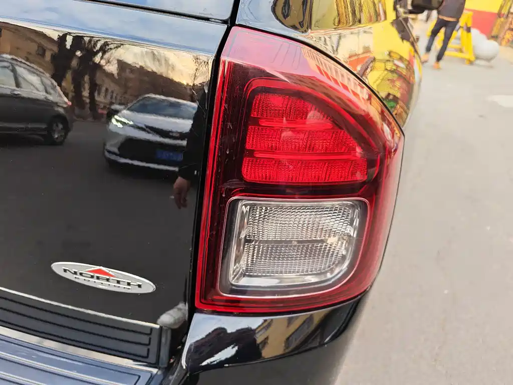 Jeep Compass 2016 — фото 16