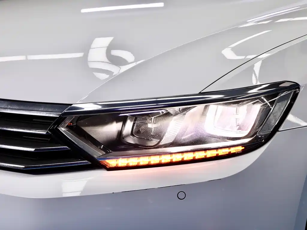 Volkswagen Viloran 2018 — фото 3