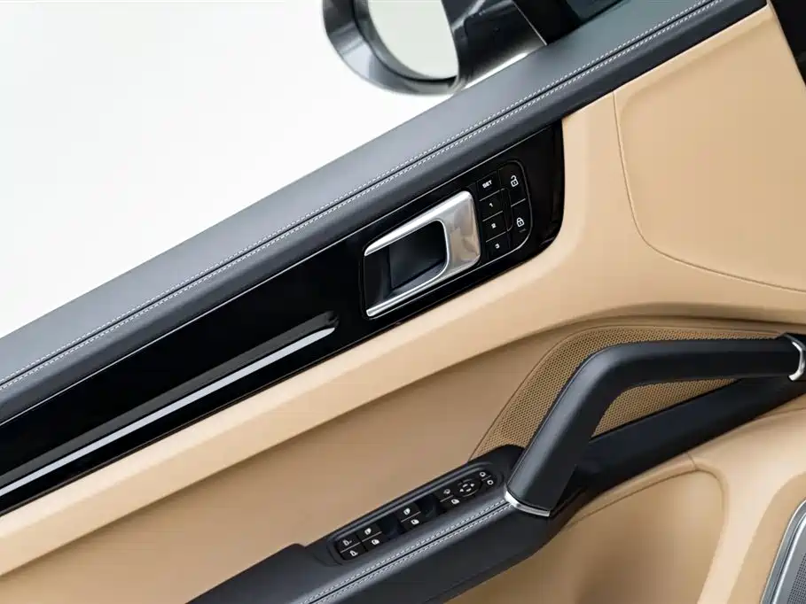 Porsche Cayenne 2021 — фото 18