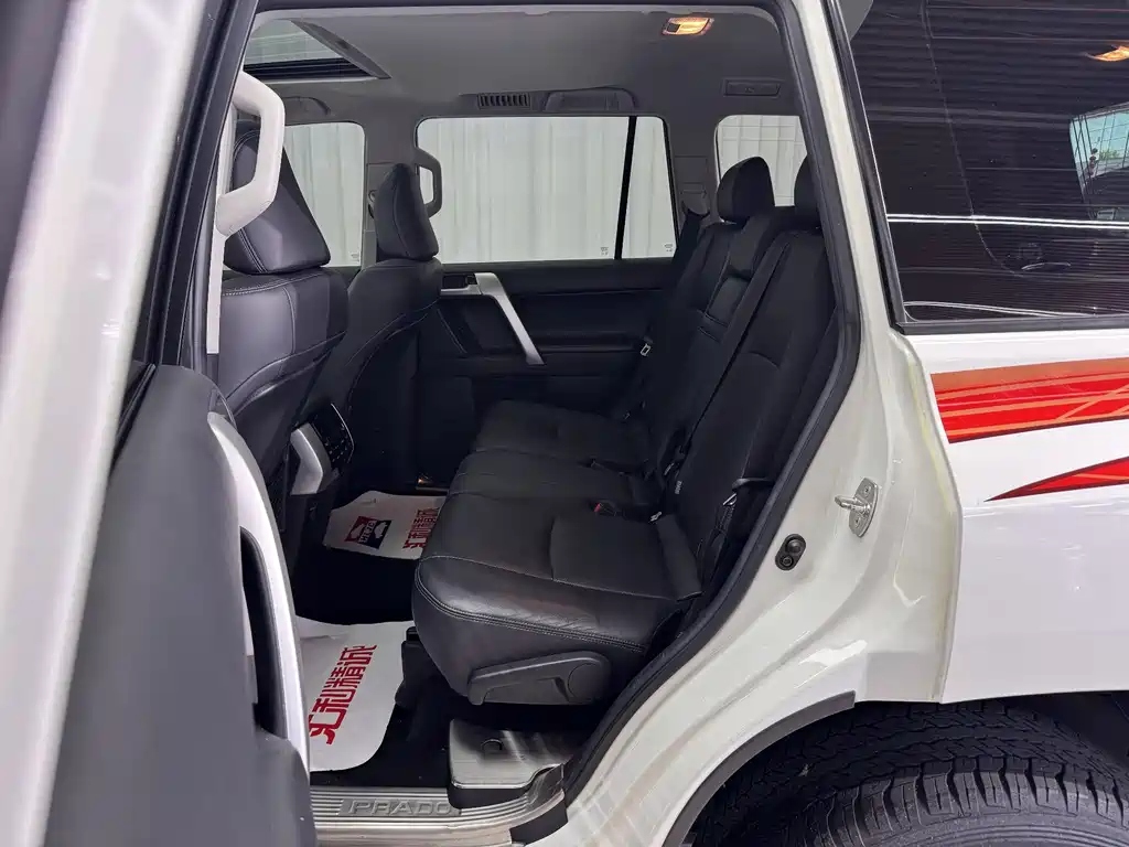 Toyota Prado 2018 — фото 16