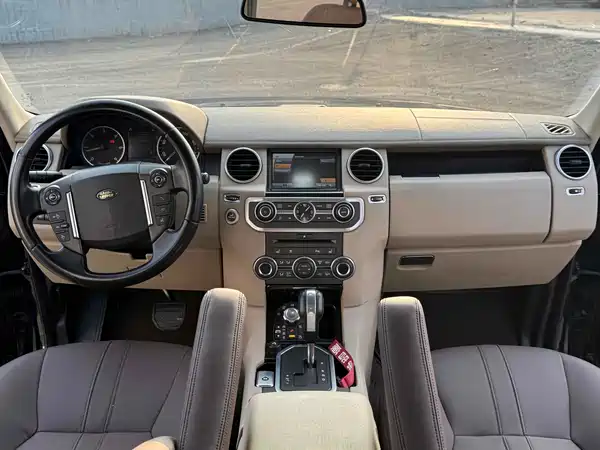 Land Rover Discovery 2010