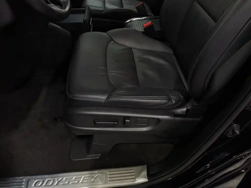 Honda Odyssey 2019 — фото 20