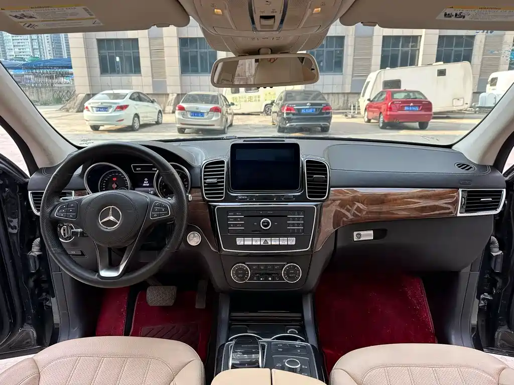 Mercedes-Benz GLS 2018 — фото 6