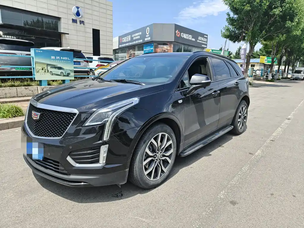 Cadillac XT5 2022 — фото 1