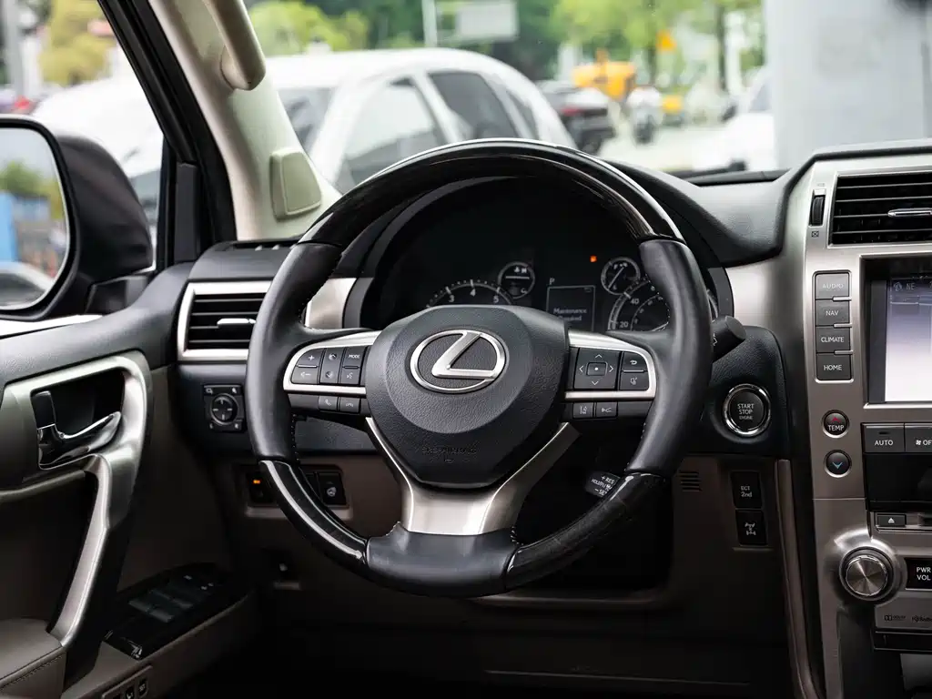 Lexus GX 2022 — фото 15