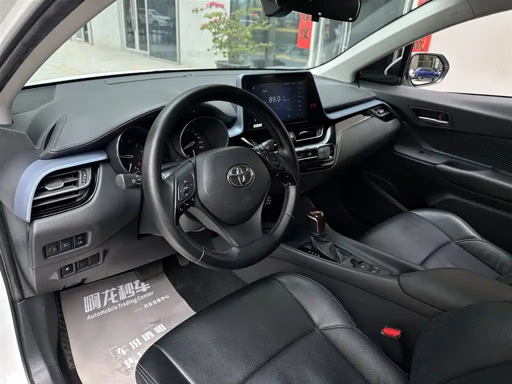 Toyota IZOA 2023 — фото 10