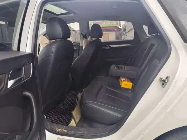 Roewe i6 Classic 2021