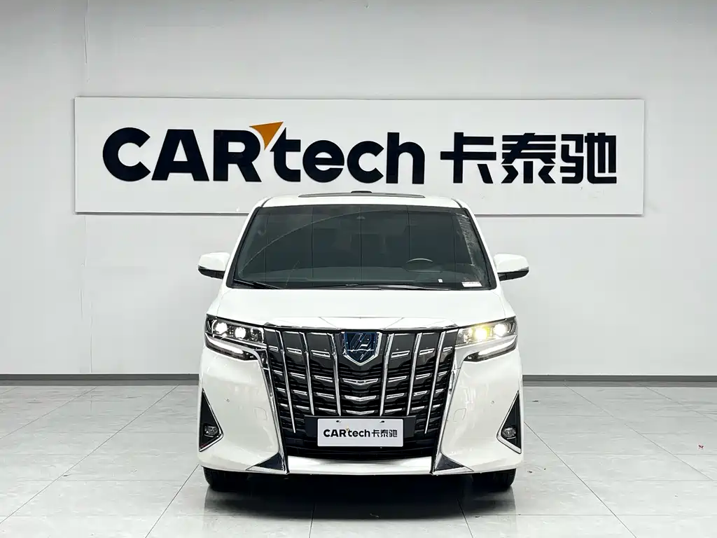 Toyota Alphard 2023 — фото 3