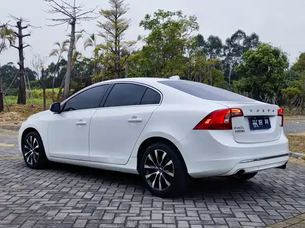 Volvo S60 2019