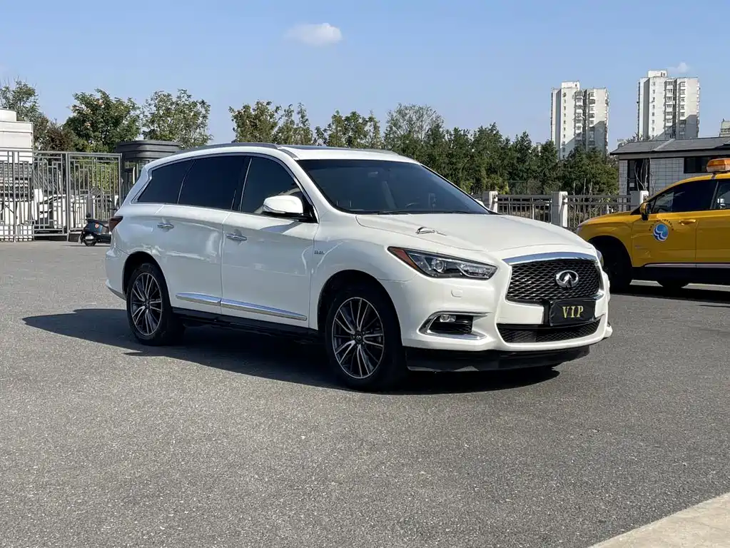 Infiniti QX60 2018 — фото 3