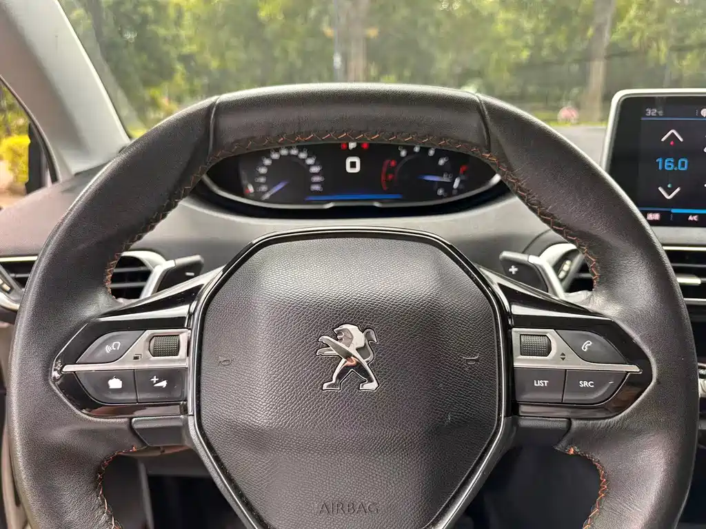 Peugeot 4008 2017 — фото 15