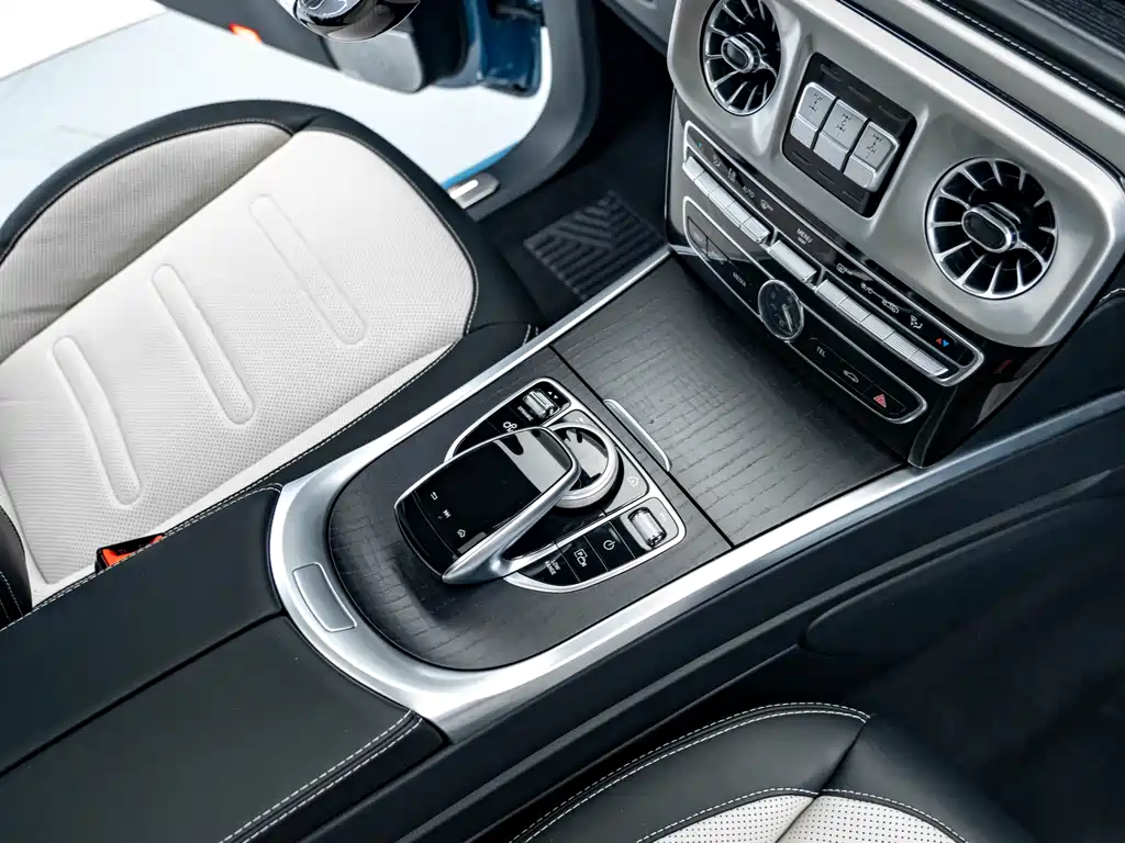 Mercedes-Benz G-Class 2022 — фото 10