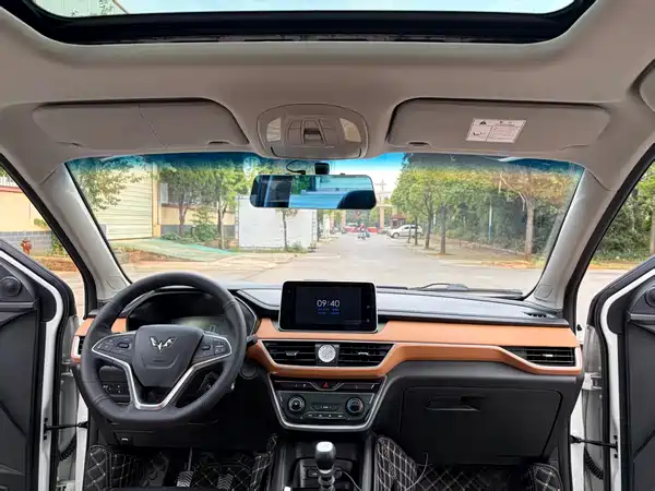 Wuling Hongguang S3 2018
