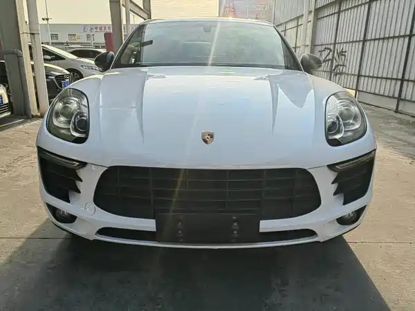 Porsche Macan 2014