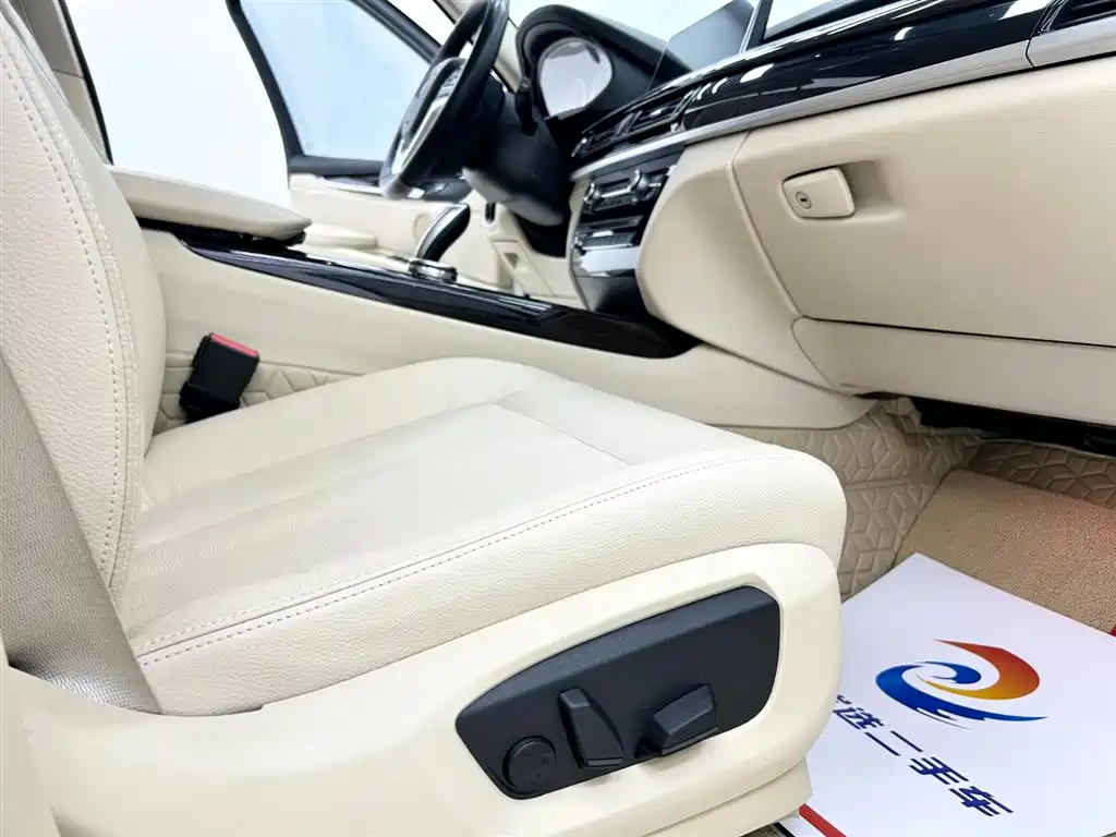 BMW X5 2015 — фото 11