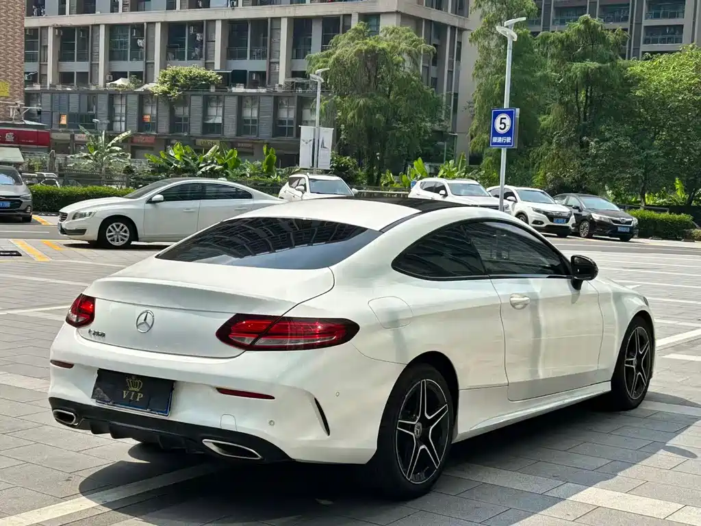 Mercedes-Benz C-Class 2019